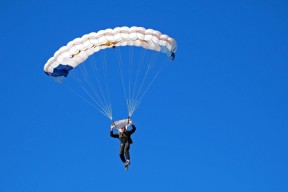 开云体育app网页版安全-主帅阿迈德·本贾布执教重塑球队