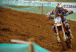 开云中国-世界杯预选赛中国足球迎战 球迷高度关注，世界杯预选赛中国队2022